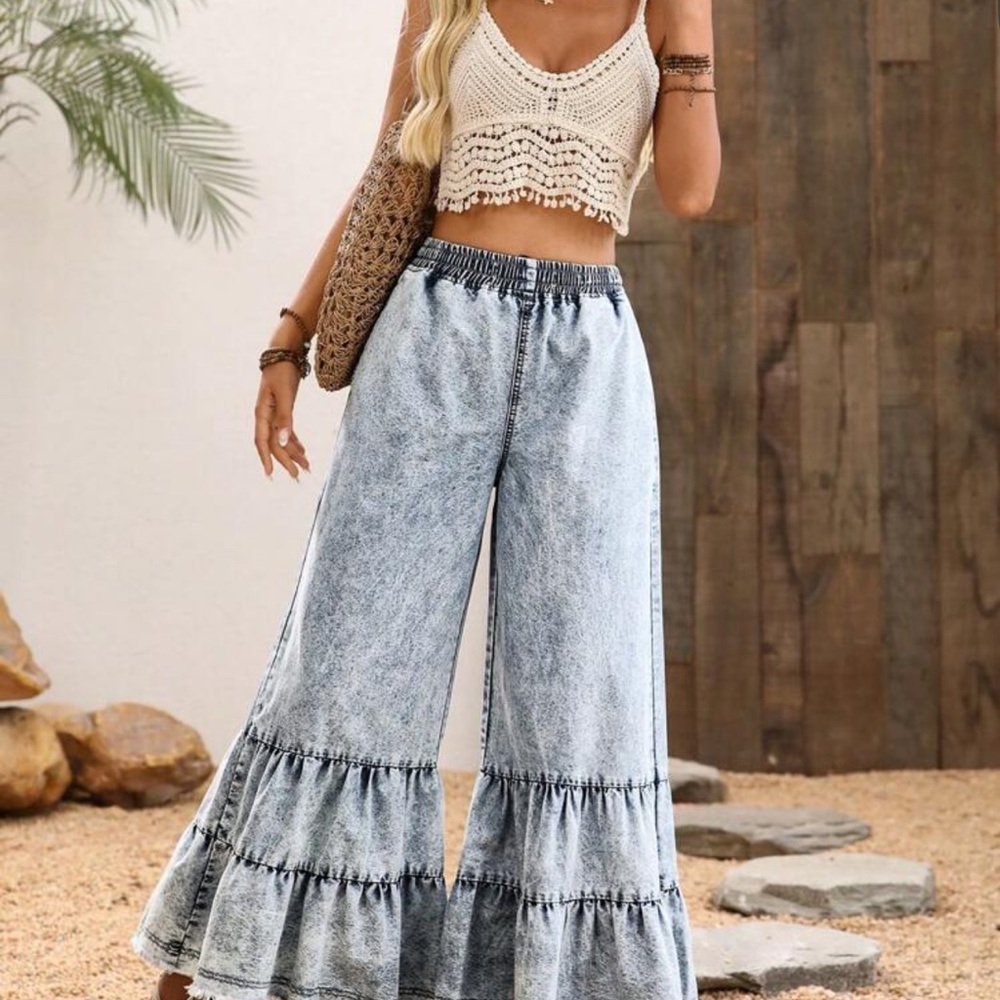 Stylish Blue Women's Jeans - Picture 3 of 6